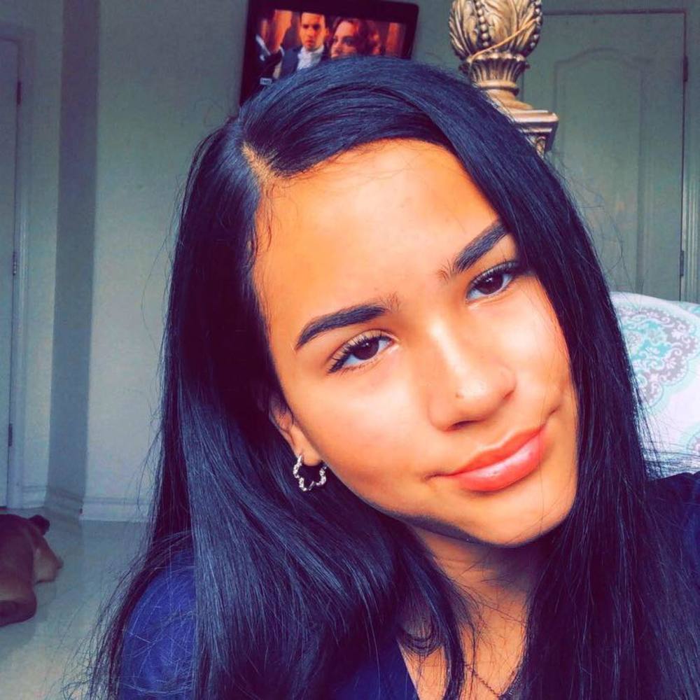 Meet your Posher, Vanessa